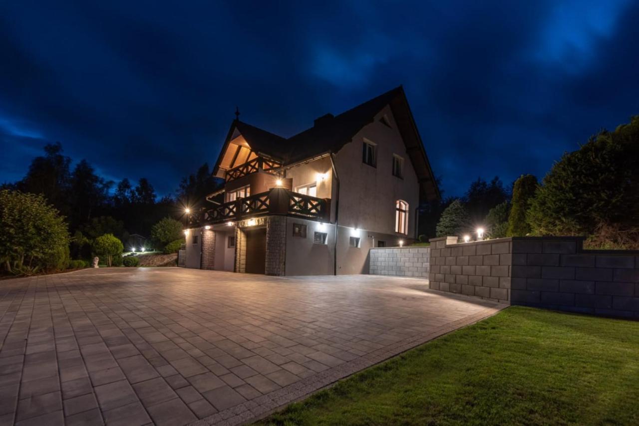 Dom na wzgórzu z widokiem na jezioro Vila Lipnica  Exterior foto